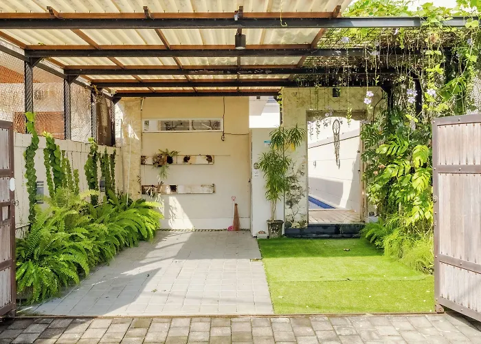 Rustic Pandawa Villa *